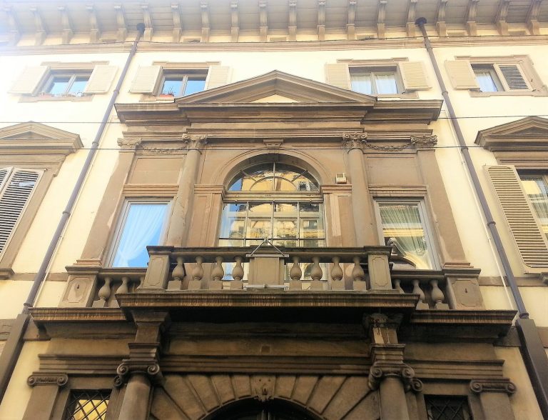 Palazzo Maffeis De Beni: A Historic Palace on Via Pignolo in Bergamo