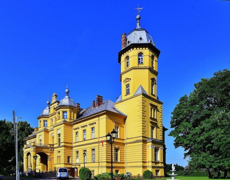Stuchowo Palace: A Ploetz Family Residence in Poland