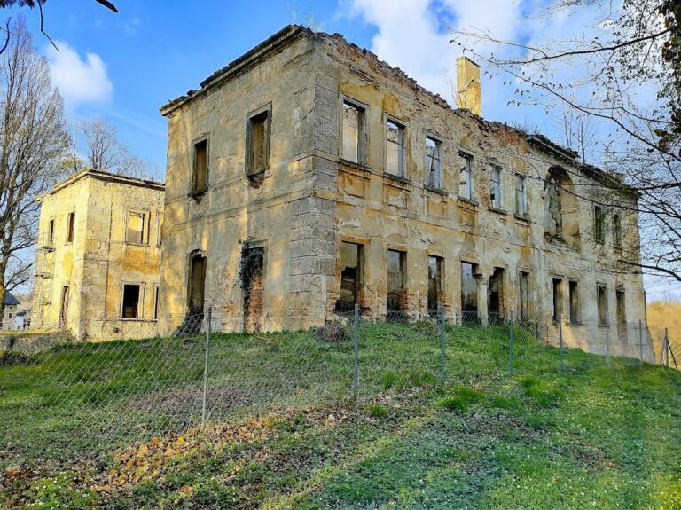 Skała Palace: Renaissance Manor House in Skała, Poland