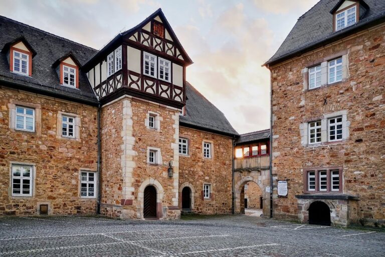 Schloss Melsungen: A Weser Renaissance Hunting Lodge in Germany