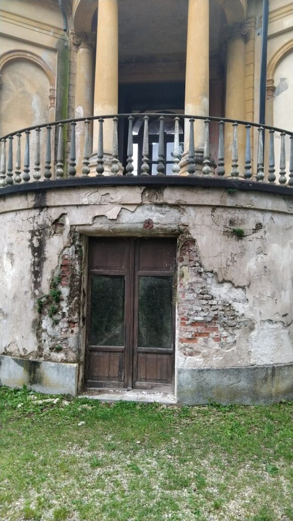 La Bizzarrìa: A Nineteenth-Century Hunting Pavilion in Italy 3 La Bizzarrìa