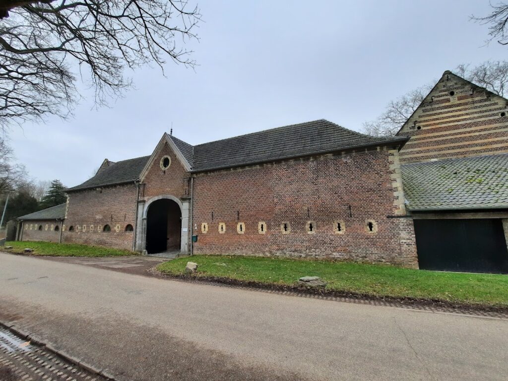 Castle Puth: A Baroque Country Estate in the Netherlands 1 Castle Puth