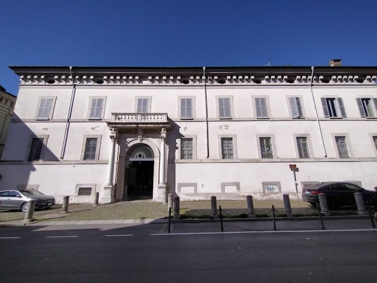 Palazzo Crivelli: A Historic Private Residence in Crema