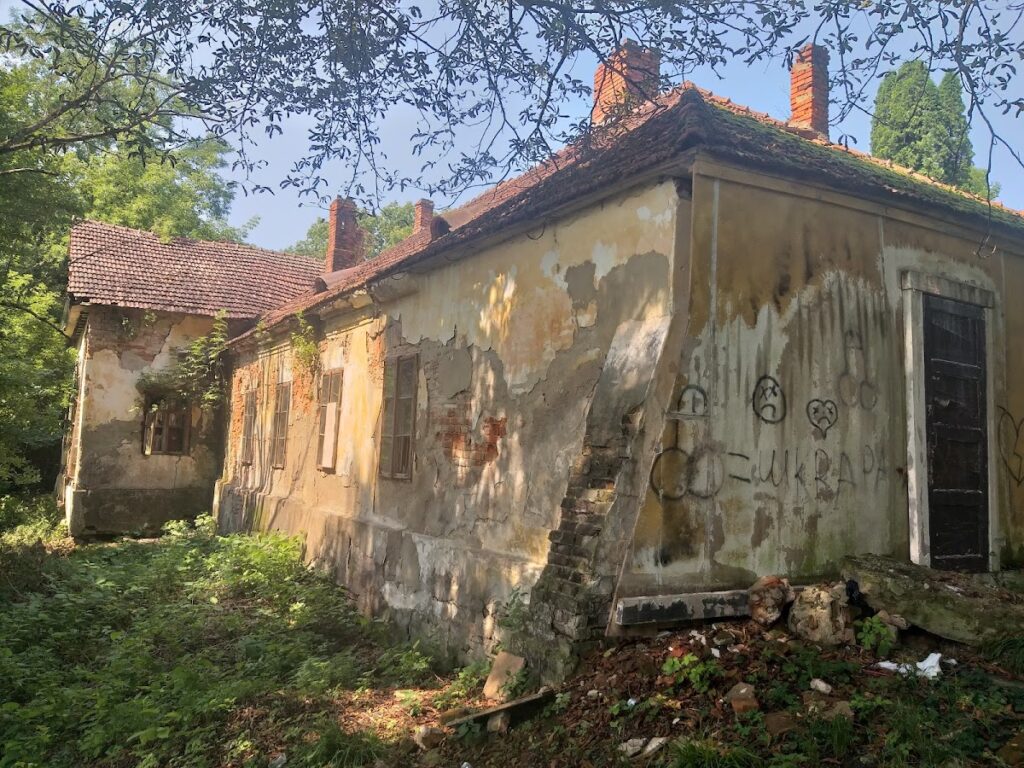 Fredro Palace in Vyshnia: A Neo-Renaissance Estate in Ukraine 5 Fredro Palace in Vyshnia