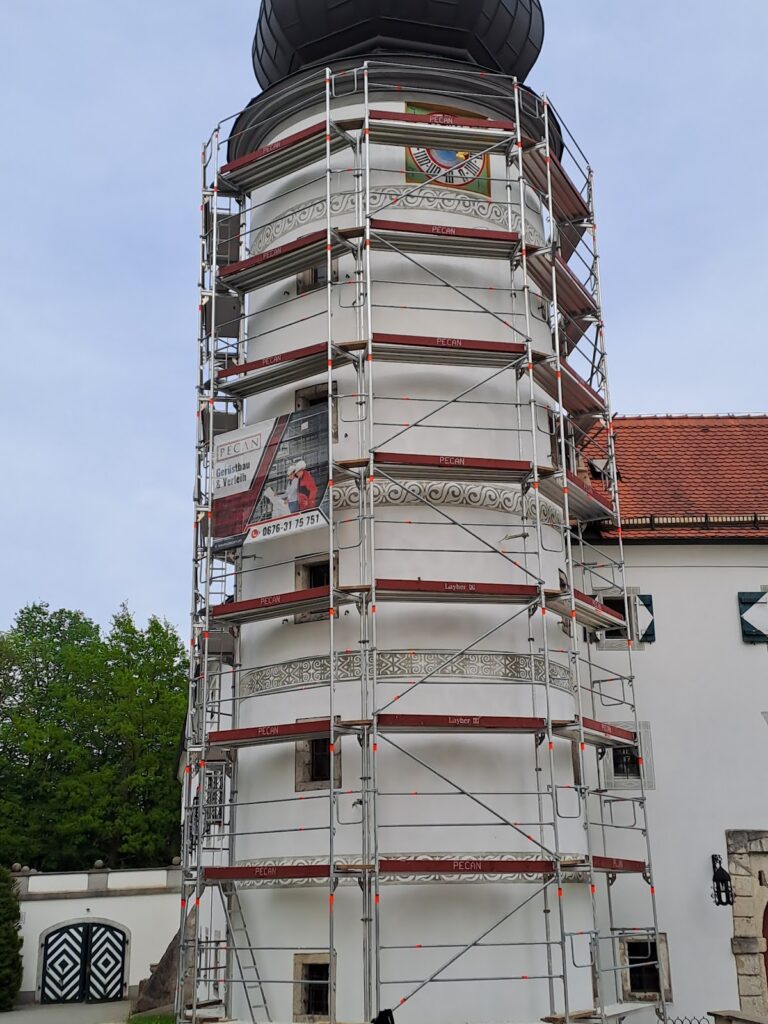 Schloss Achleiten: A Medieval Fortress Transformed into a Residential Castle 2 Schloss Achleiten