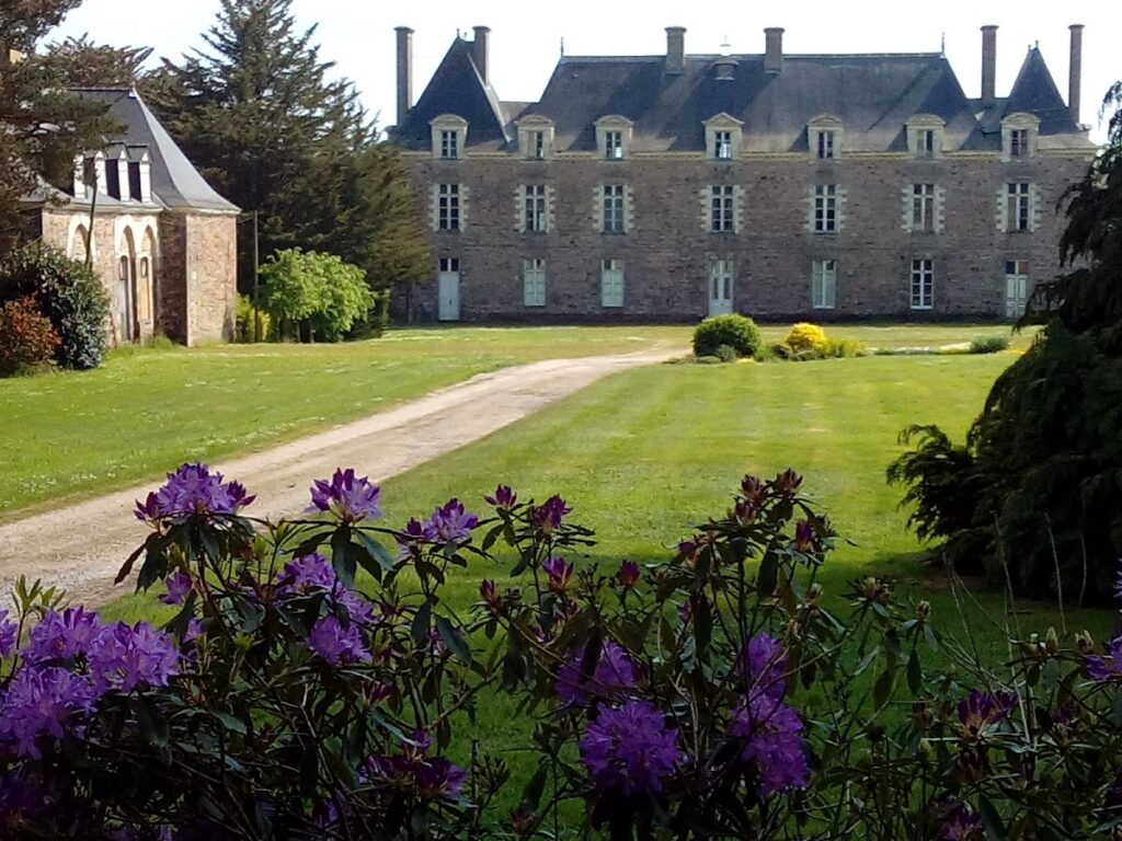 Château de La Chapelle-Bouëxic: A Historic Breton Estate in France 2 Château de La Chapelle-Bouëxic