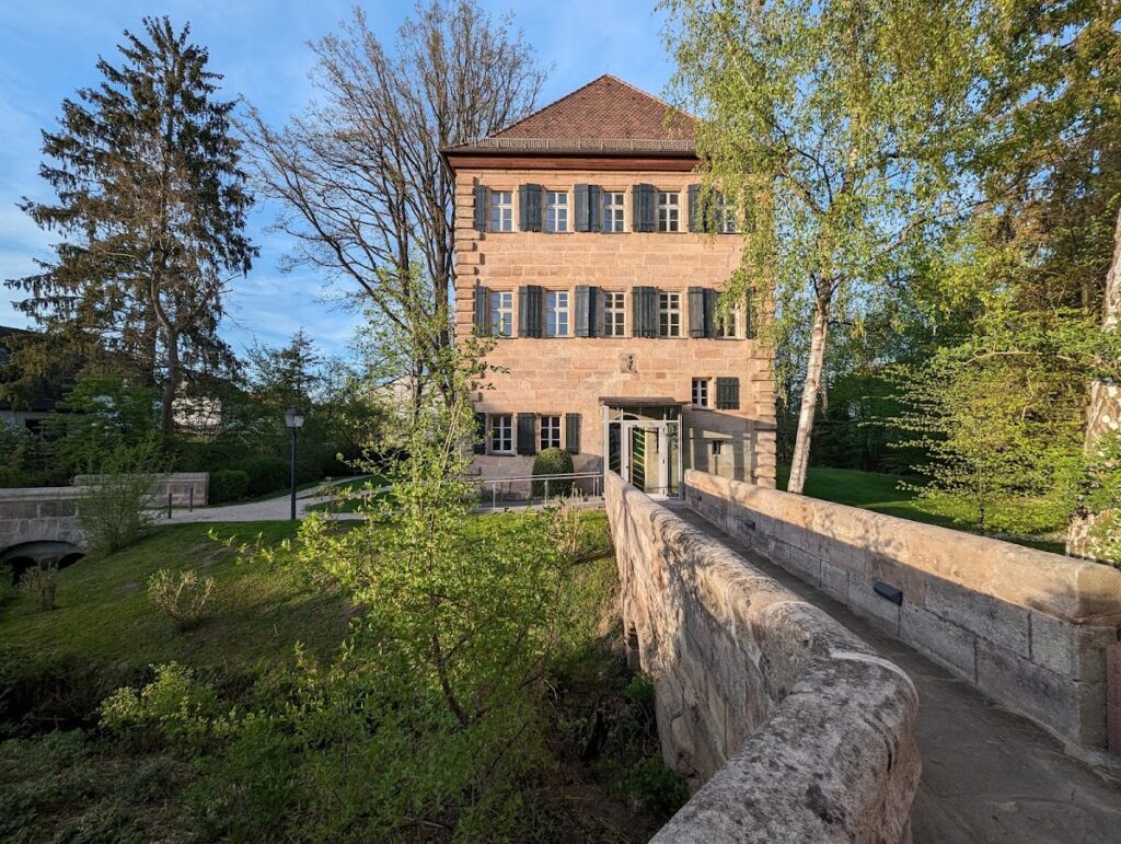 Zeidlerschloss: A Nuremberg Patrician Manor House in Feucht 2 Zeidlerschloss