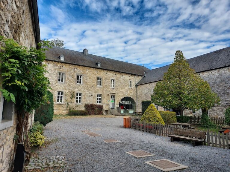 Logne Castle: A Medieval Fortress and Western Stronghold in Belgium