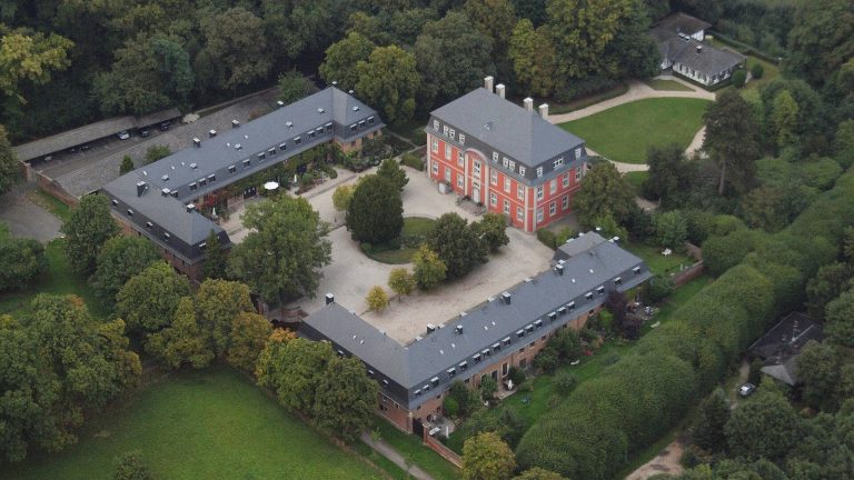 Schloss Rösberg: A Baroque Palace Complex in Bornheim, Germany