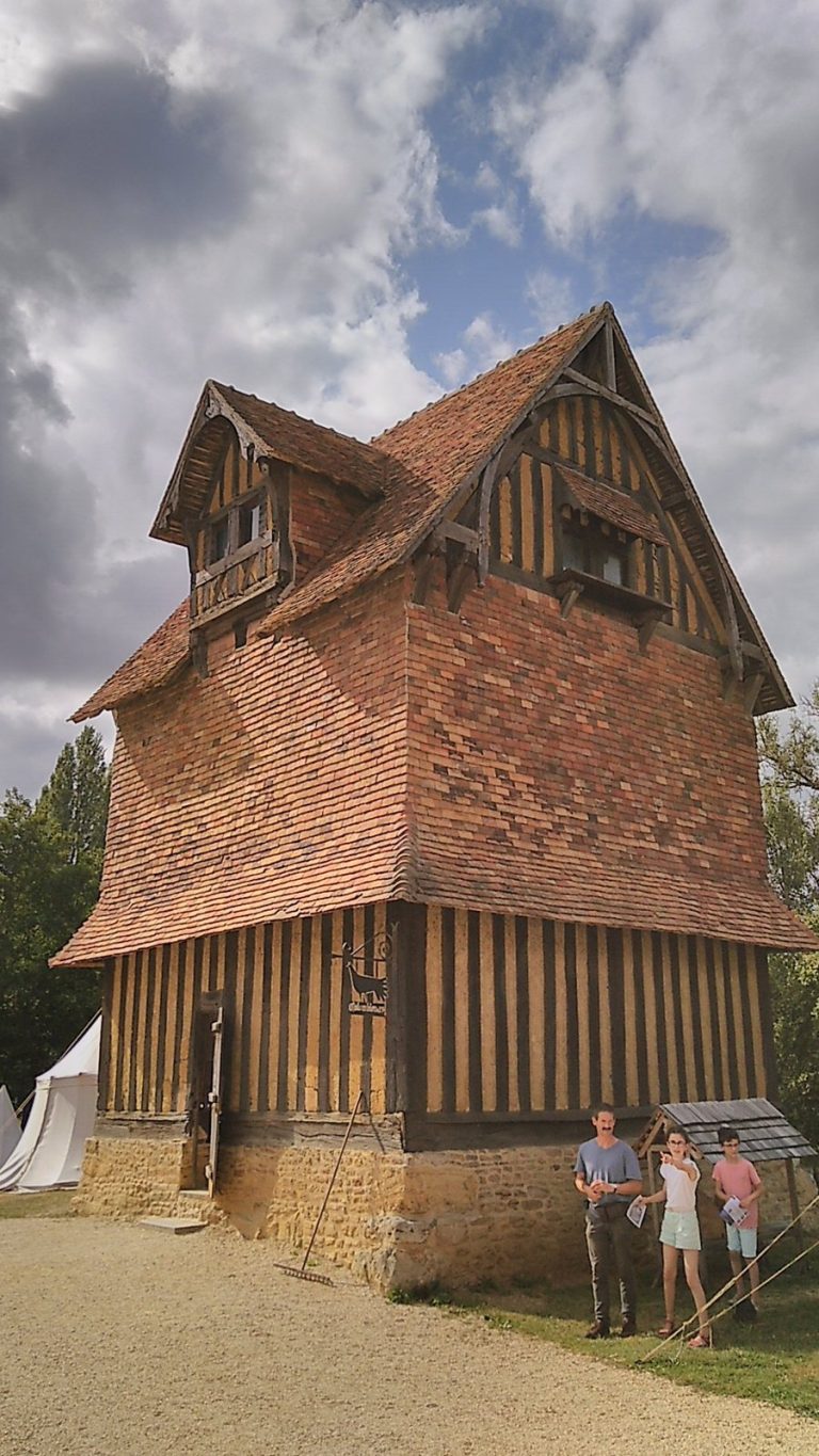 Château de Crèvecœur-en-Auge: A Fortified Residence in France