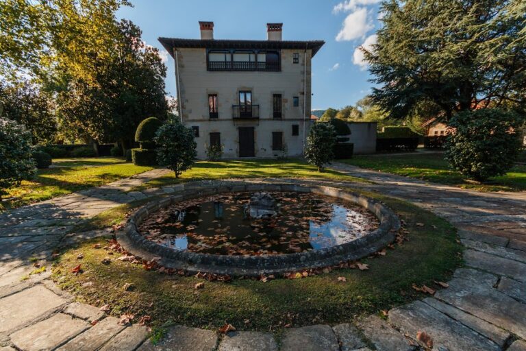 Lariz jauregia: A Baroque Merchant’s Palace in Elorrio, Spain