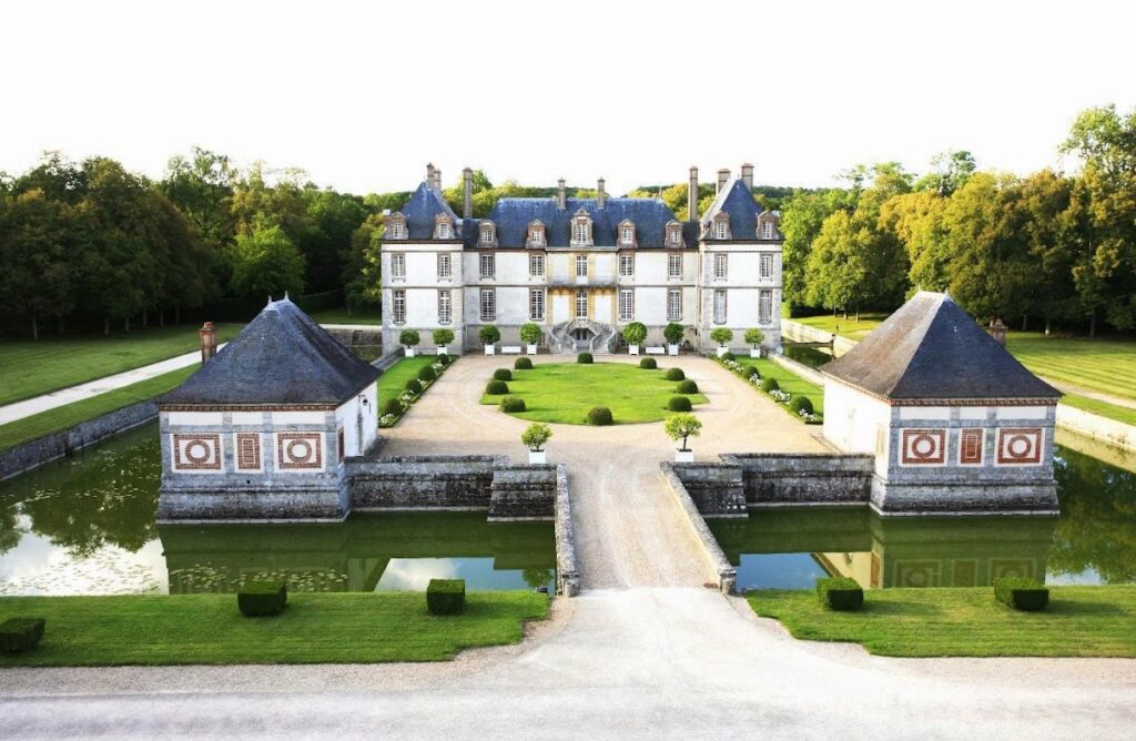 Château de Bourron: A Renaissance-Style Château and Historic Estate in France 1 Château de Bourron