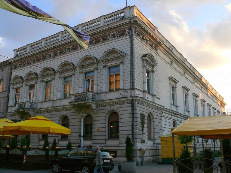 Maksymilian Goldfeder’s Palace: A Banking House and Residence in Łódź