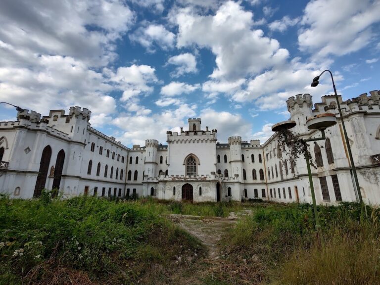 Rusovce Mansion: A Tudor-Style Country Residence in Slovakia