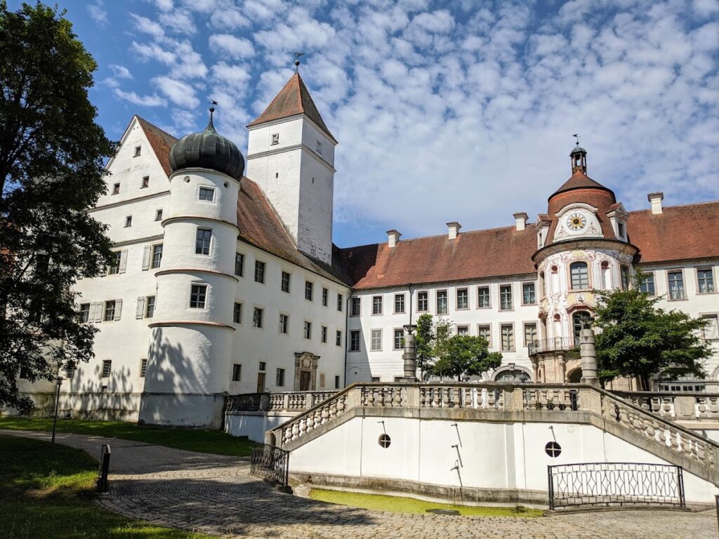 Schloss Alteglofsheim: A Bavarian Manor House and Music Academy 1 Schloss Alteglofsheim