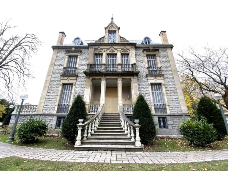 Augustin Zulueta Palace, Vitoria-Gasteiz: Early 20th-Century Urban Palace and Home of the Museum of Fine Arts of Álava