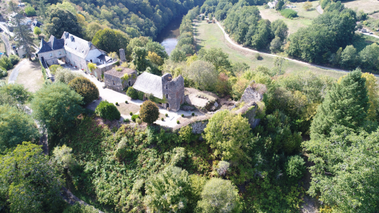 Château de Comborn: A Medieval Fortress in France