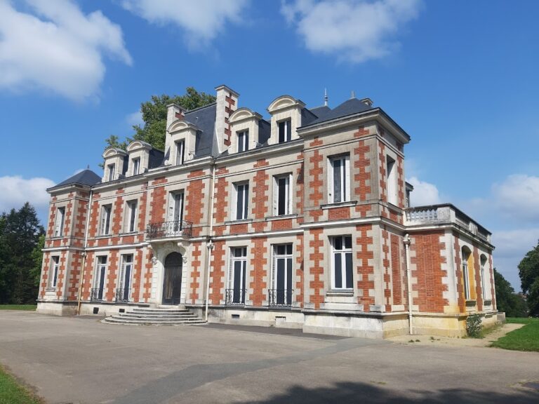 Château de la Gaudinière: A Historic Estate in Nantes, France