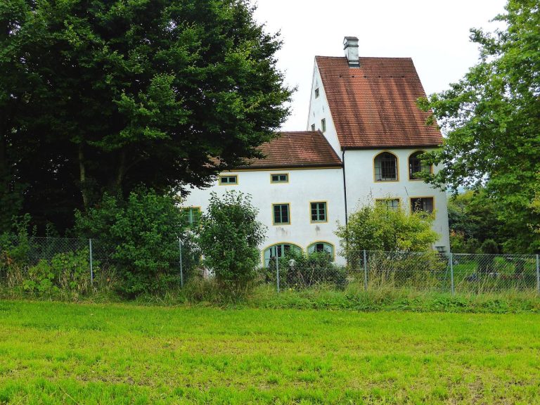 Schloss Weikertsham: A Sixteenth-Century Patrician Residence in Germany