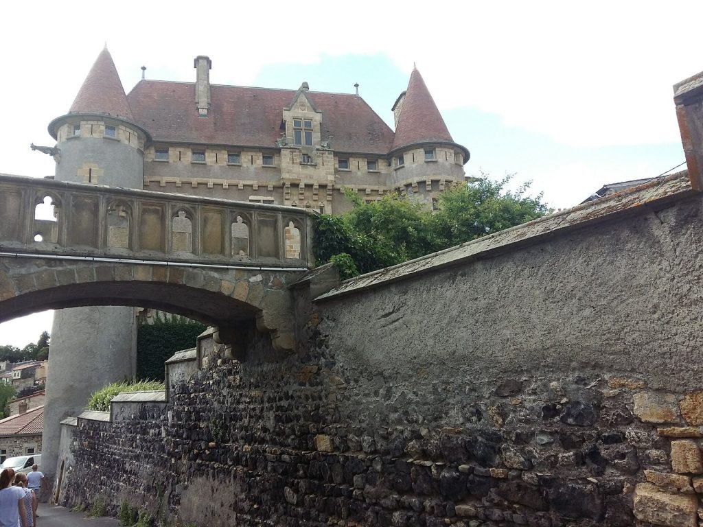 Château de Murol en Saint Amant: A Medieval Fortified House Transformed into a Neo-Medieval Château 2 Château de Murol en Saint Amant