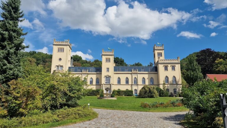 Keppschloss: A Former Country Estate in Dresden