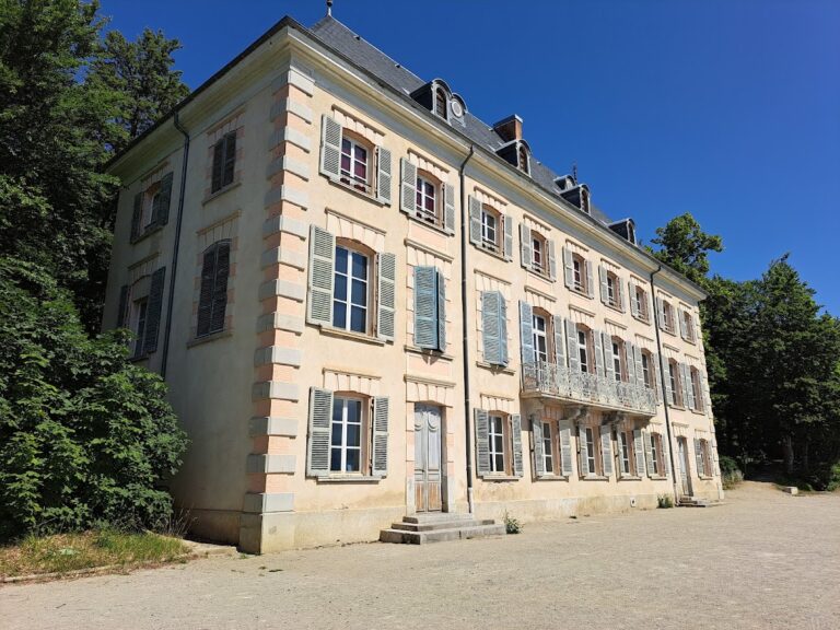 Château de Charance: A Former Fortified Castle and Episcopal Estate in France