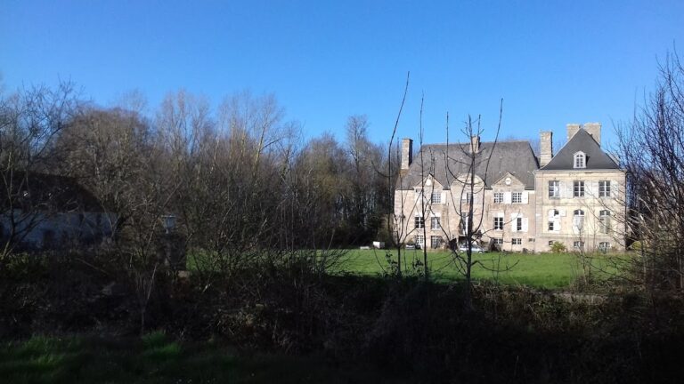 Château de Réville: A Historic Manor and Seigneurial Estate in Normandy
