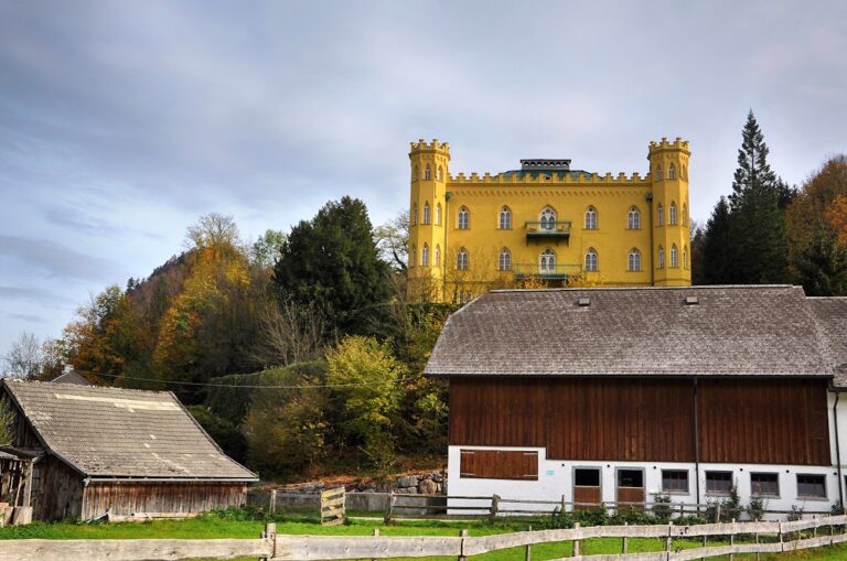 Schloss Hüttenstein: A Neo-Gothic Manor Residence in Austria