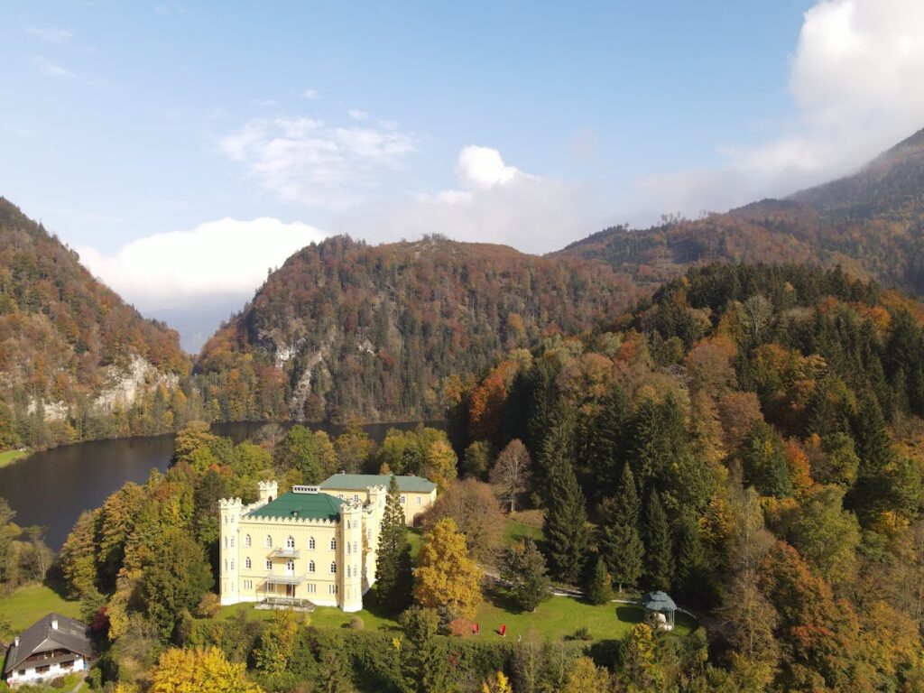 Schloss Hüttenstein: A Neo-Gothic Manor Residence in Austria 2 Schloss Hüttenstein