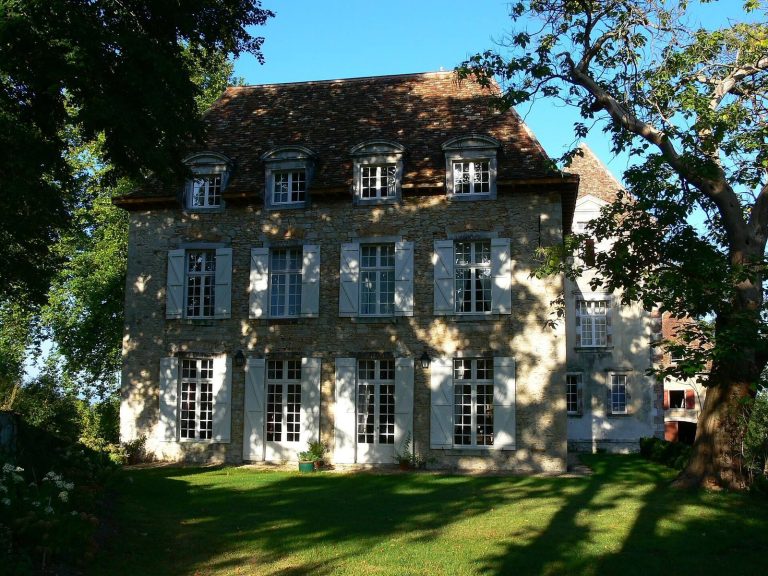 Château d’Orion: A Historic Béarnaise Country Residence in France