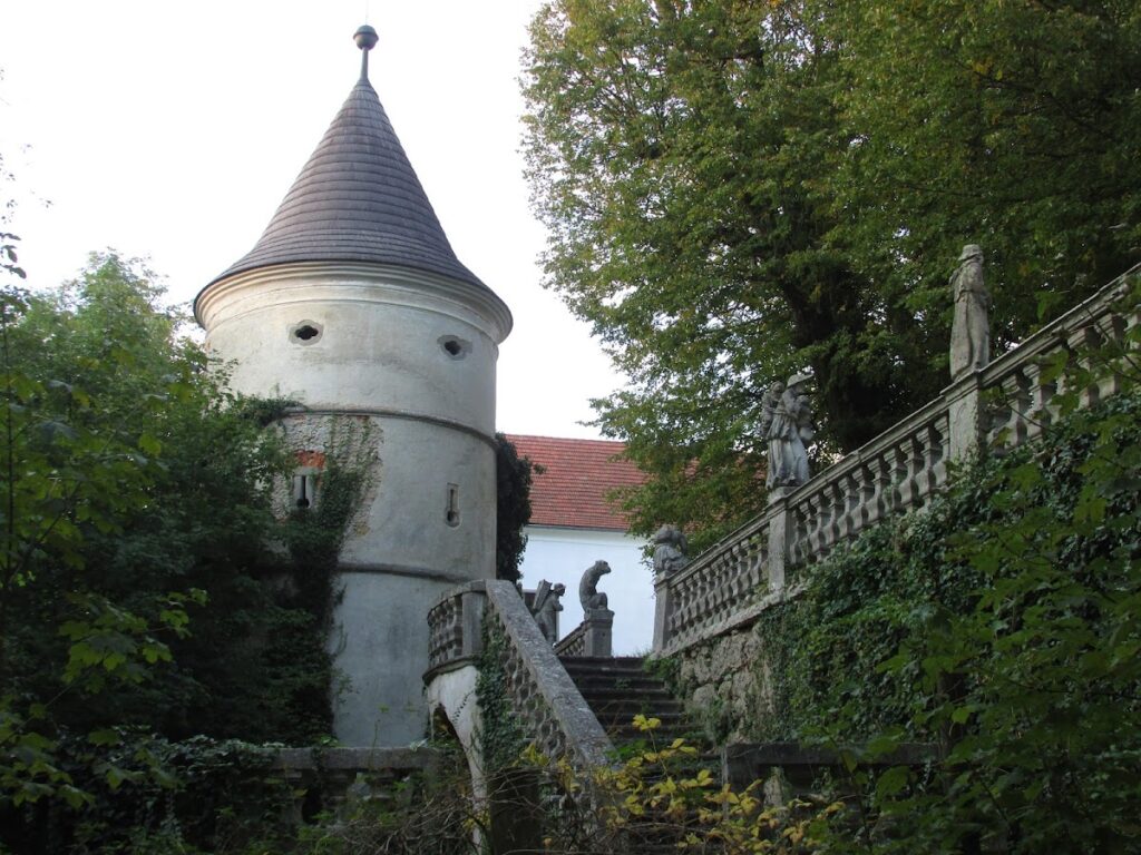 Schloss Salaberg: A Renaissance Château and Baroque Garden Estate in Austria 1 Schloss Salaberg