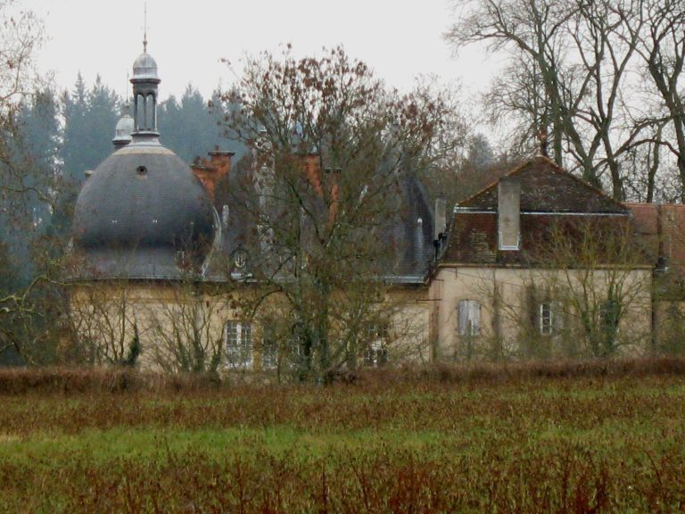 Château de Rambuteau: A Historic Estate in Ozolles, France
