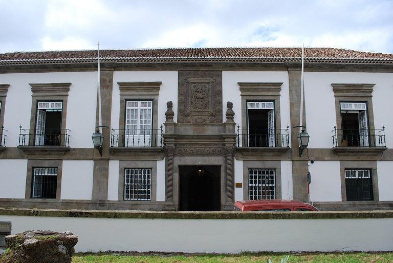 Palácio Bettencourt: Historic Palace and Public Archive in Angra do Heroísmo