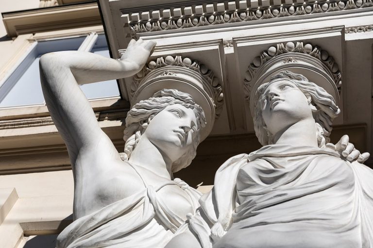Palais Pallavicini: A Neoclassical Palace in Vienna