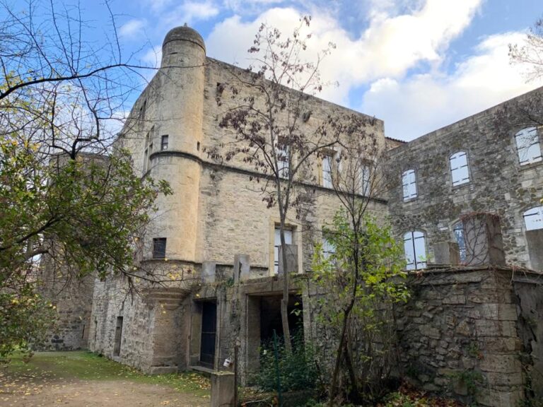 Château de Cazouls-d’Hérault: A Former Templar and Hospitaller Commandery