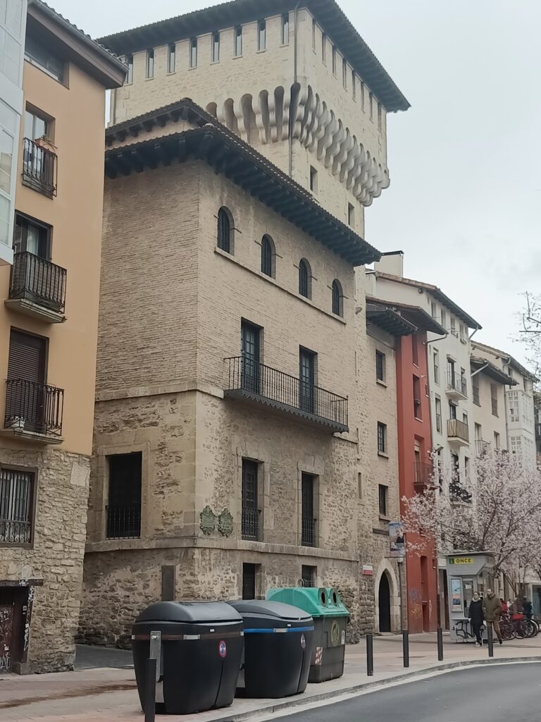 Torre de doña Ochanda: late-medieval fortified tower-house and museum in Vitoria-Gasteiz
