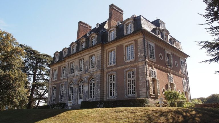 Château de Reverseaux: An Eighteenth-Century Estate in France