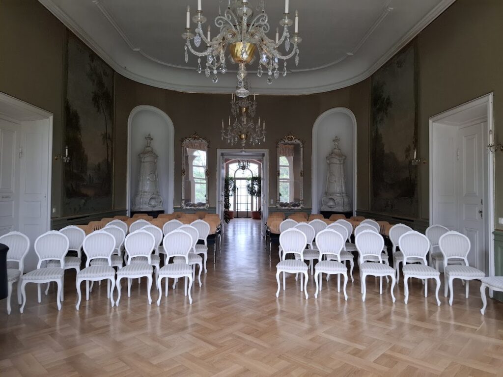 Schloss Reinhardtsgrimma: A Late Baroque Palace in Germany 3 Schloss Reinhardtsgrimma