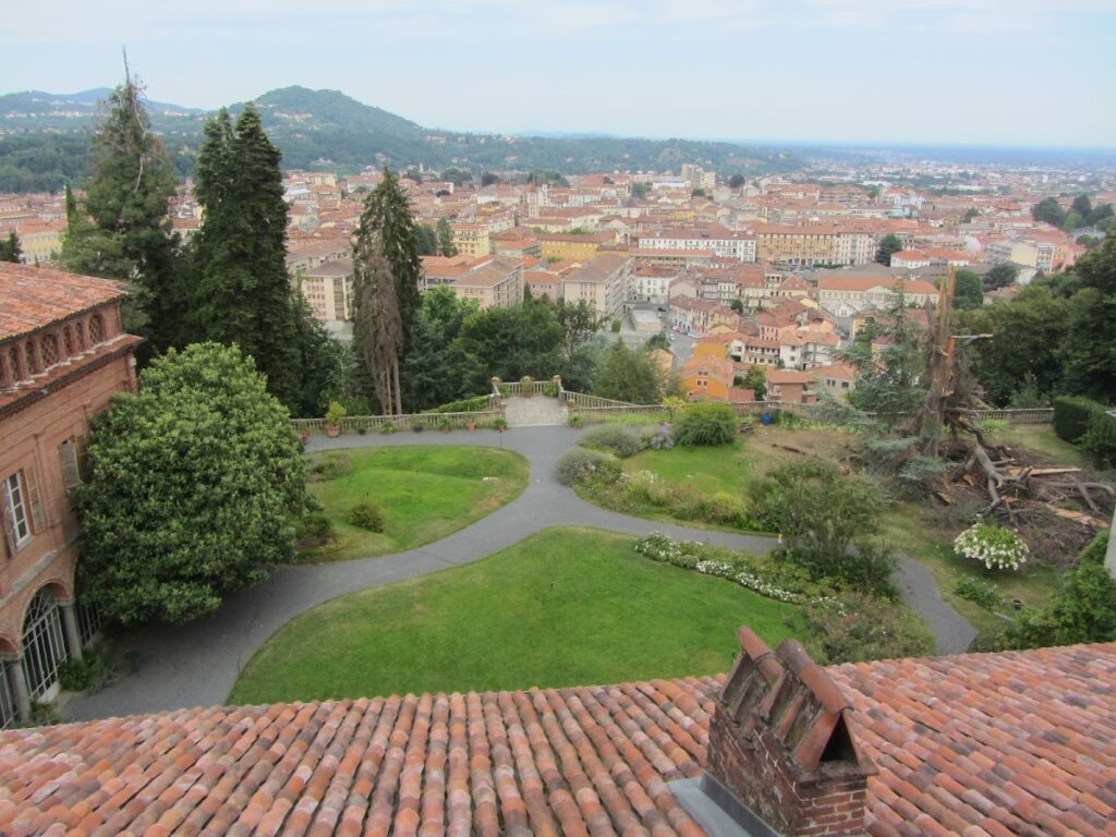 Palazzo La Marmora: A Historic Family Palace in Biella, Italy 4 Palazzo La Marmora