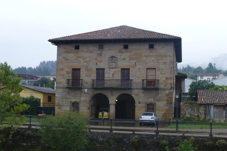 Palacio de Katuxa: A Seventeenth-Century Baroque Palace in Llodio