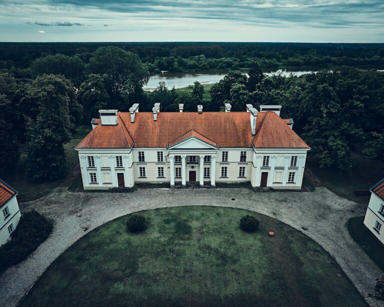 Palace at 67A 3 Maja Street in Wyszków: A Classicist Residence