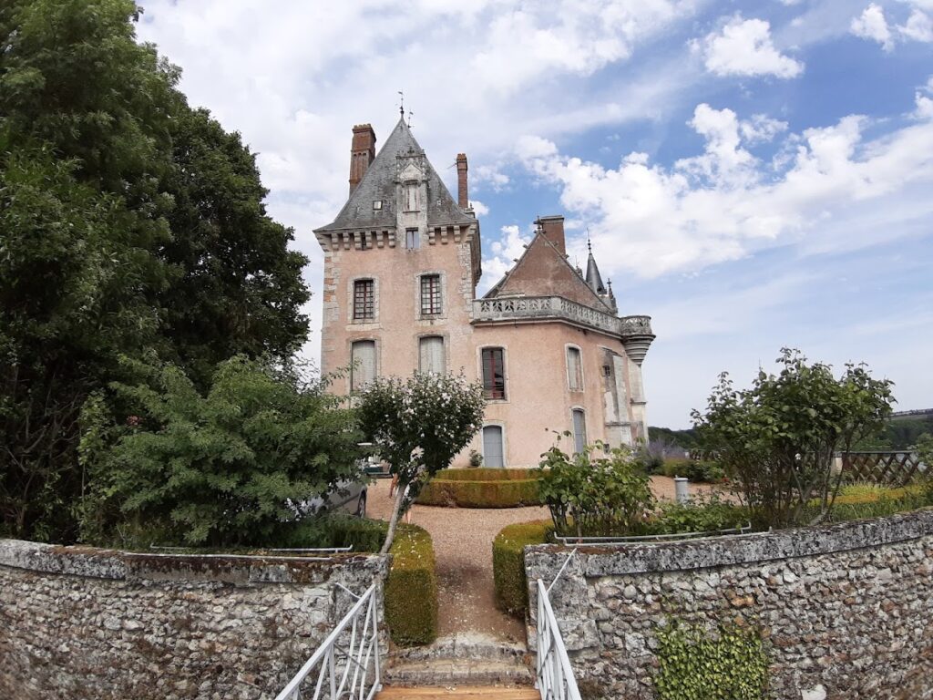 Château de Montigny-le-Gannelon: A Renaissance Château in France 5 Château de Montigny-le-Gannelon