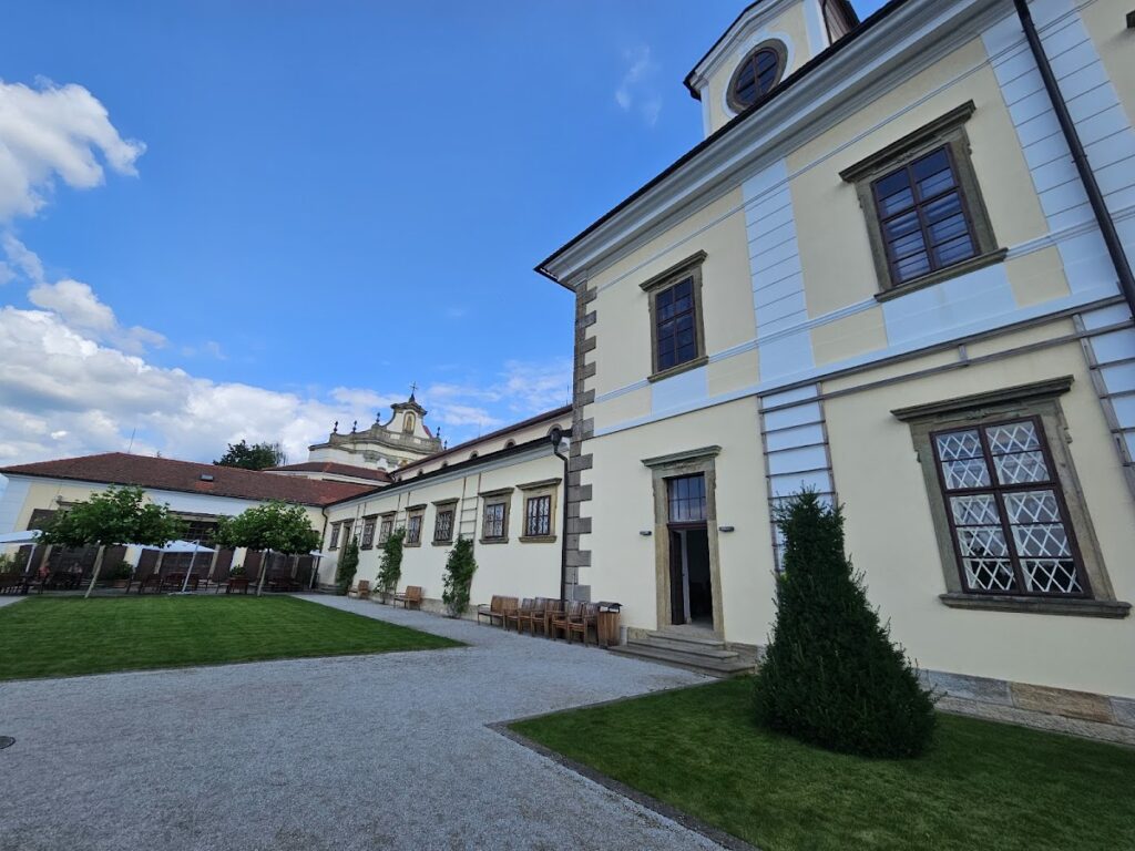 Rychnov Castle: A Baroque Residence in Czechia 3 Rychnov Castle