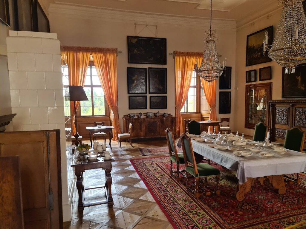 Rychnov Castle: A Baroque Residence in Czechia 5 Rychnov Castle
