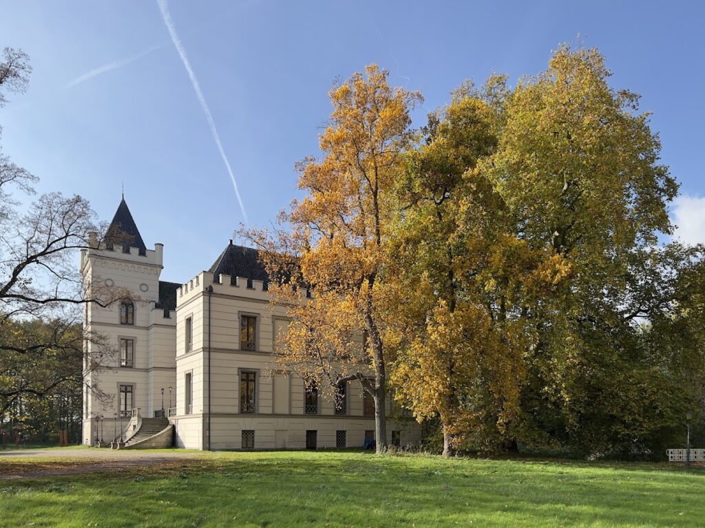 Beverweerd Castle: A Historic Fortified Manor and Country Estate in the Netherlands 2 Beverweerd Castle