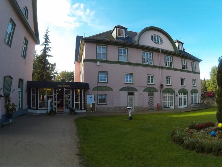 Schloss Hirschhügel: A Former Hunting Lodge in Germany