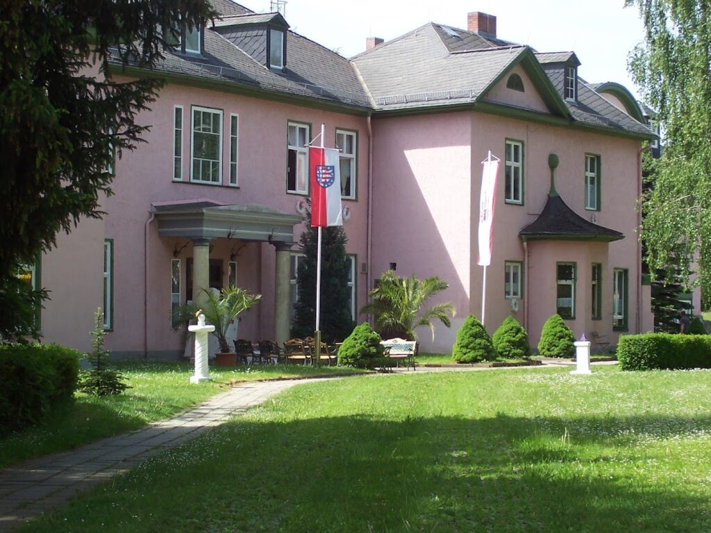 Schloss Hirschhügel: A Former Hunting Lodge in Germany 2 Schloss Hirschhügel