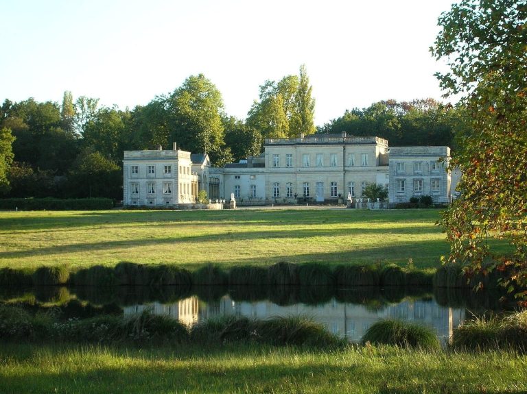 Château Filhot: A Classified Sauternes Winery in France
