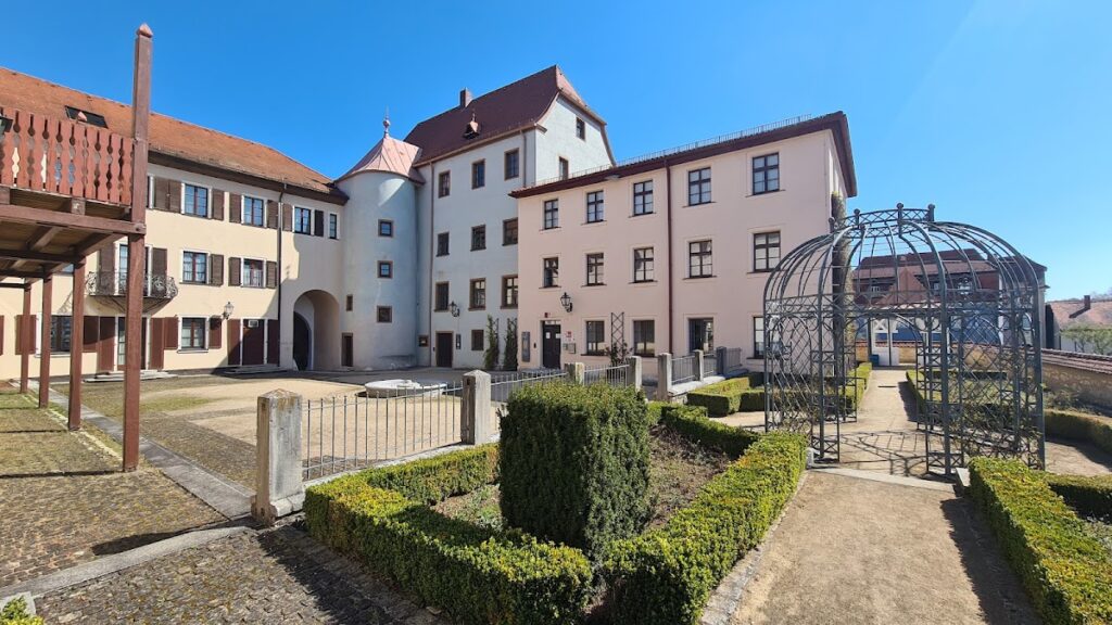 City Palace (Treuchtlingen): A Renaissance Castle and Administrative Residence 3 City Palace (Treuchtlingen)