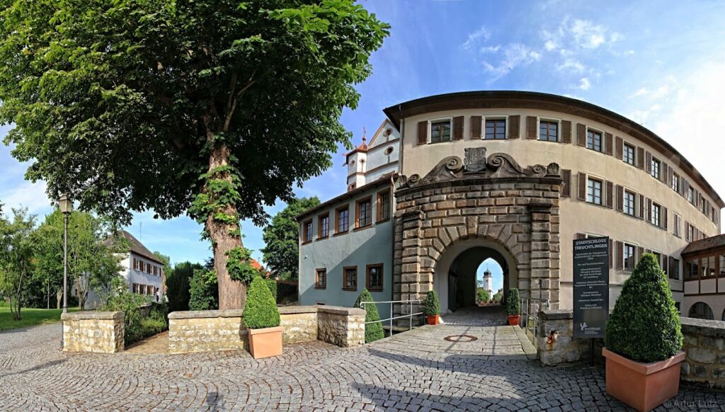 City Palace (Treuchtlingen): A Renaissance Castle and Administrative Residence 4 City Palace (Treuchtlingen)